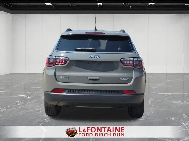 2023 Jeep Compass Latitude 4X4 photo 4