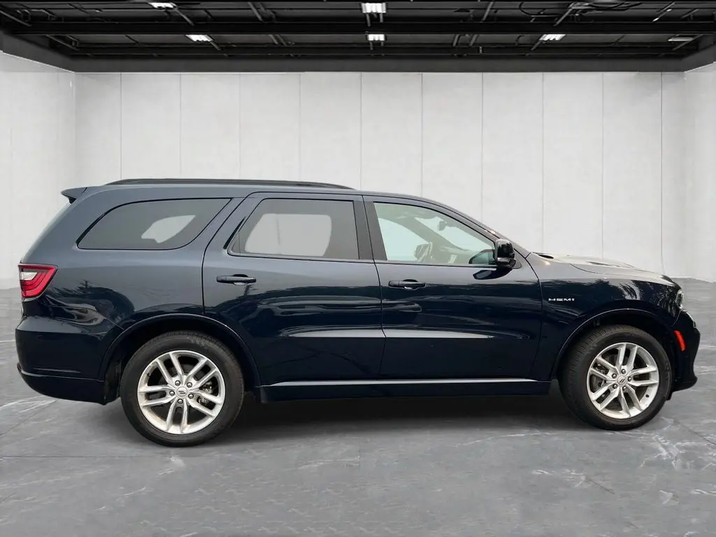 2025 Dodge Durango R/T AWD photo 4