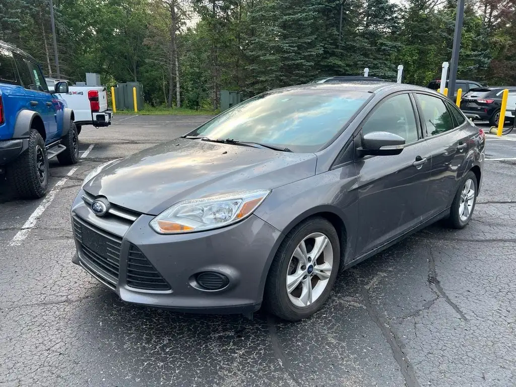 2014 Ford Focus Sedan SE's photo
