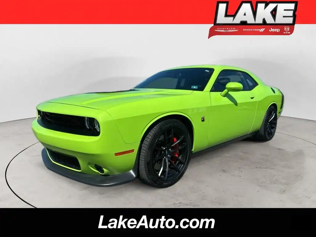 2023 Dodge Challenger R/T Scat Pack's photo