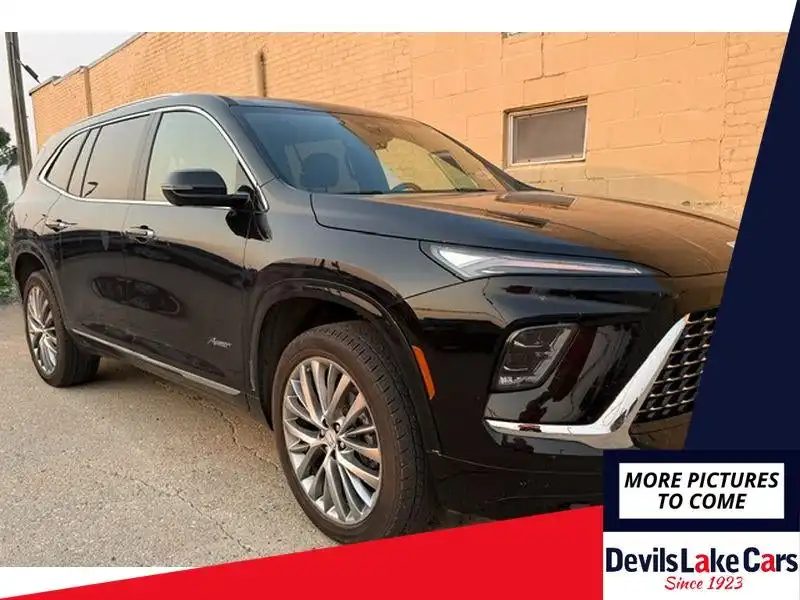 2025 Buick Enclave Avenir AWD's photo