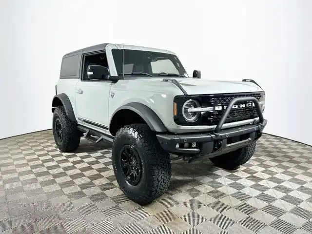 2021 Ford Bronco First Edition Advanced 4x4's photo