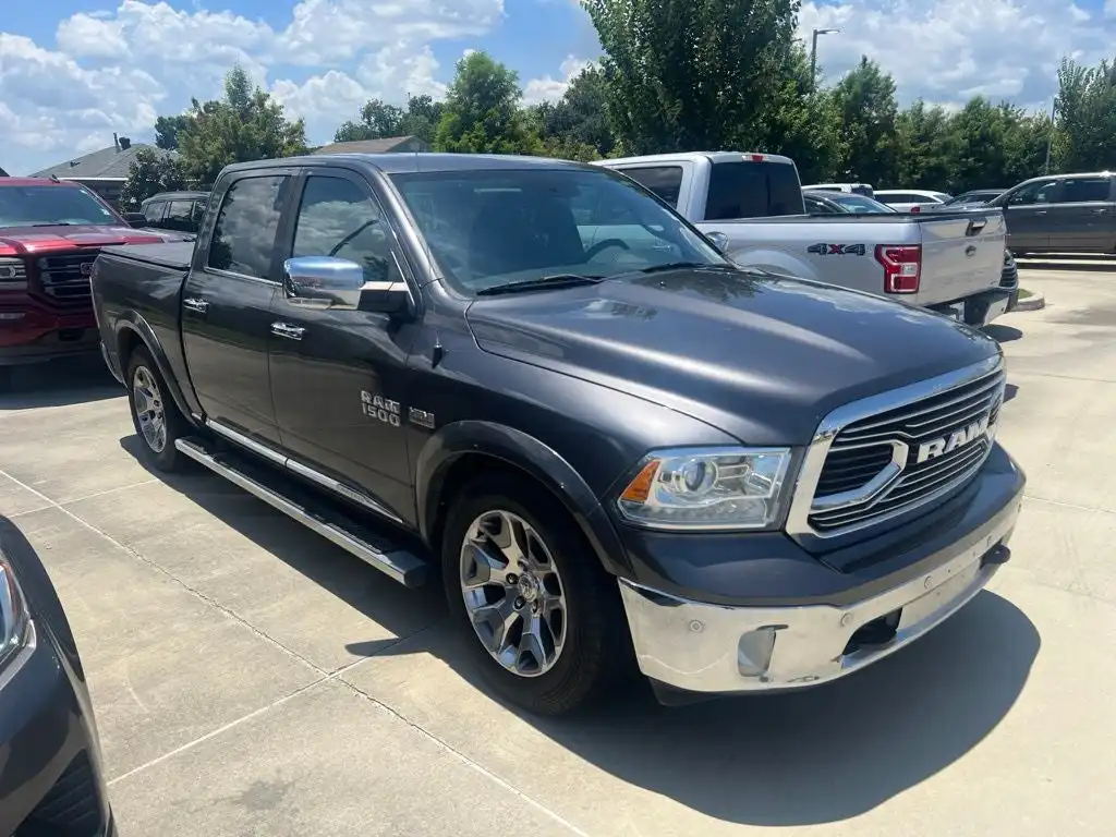 2017 RAM 1500 Laramie Limited Crew Cab 5'7's photo