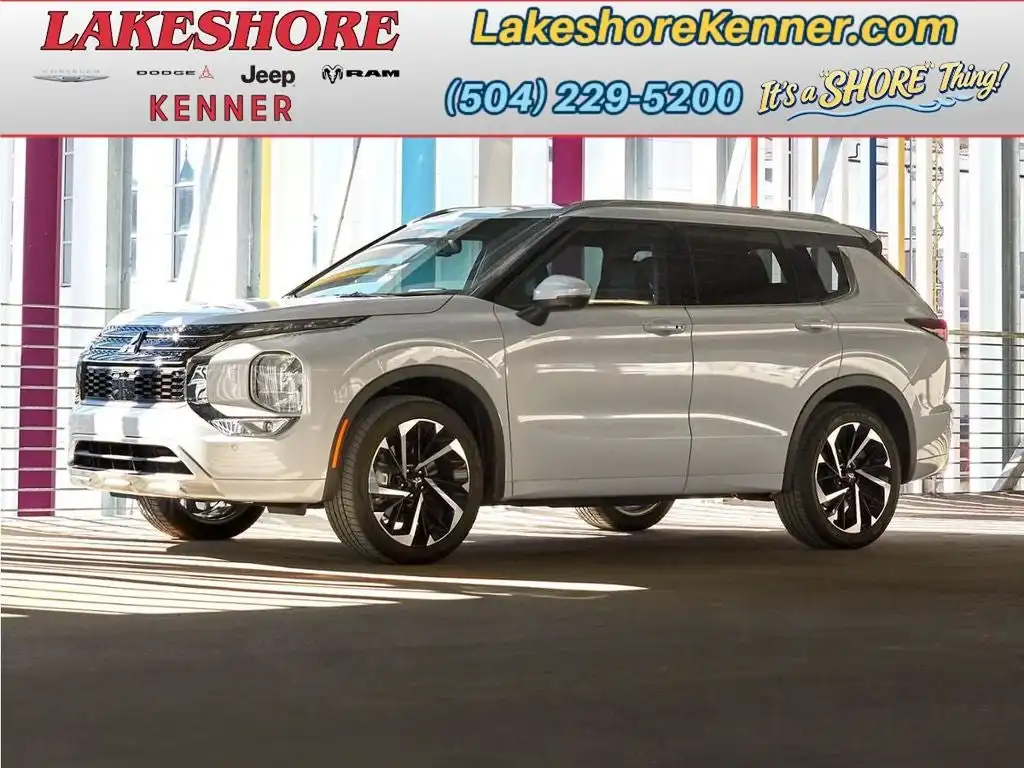 2024 Mitsubishi Outlander SE 2WD's photo