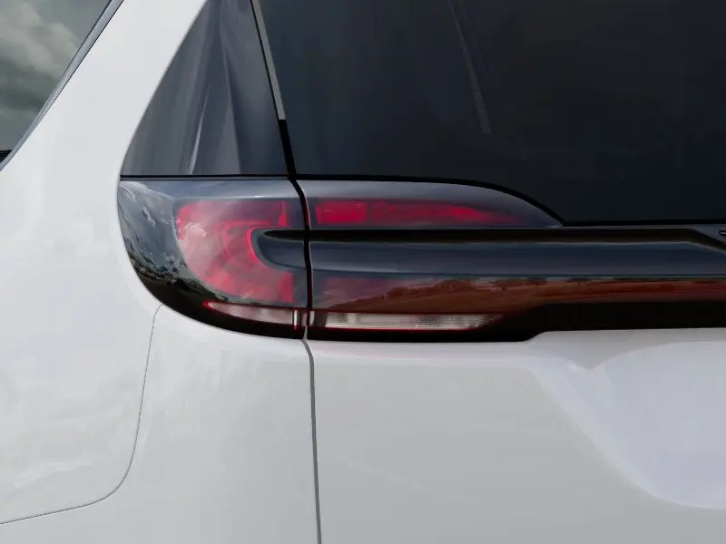 2027 Chrysler Pacifica Select photo 5