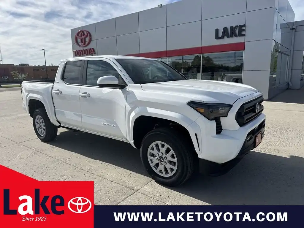 2026 Toyota Tacoma SR5 4WD Double Cab's photo