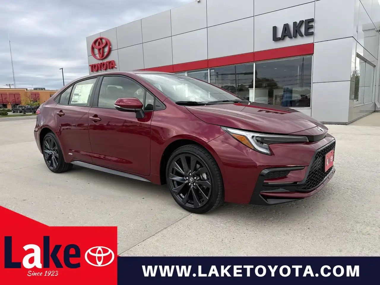 2026 Toyota Corolla SE Hybrid CVT AWD's photo