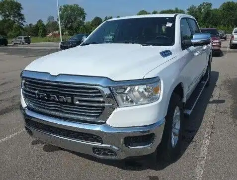 2024 RAM 1500 Laramie 4x4 Crew Cab 5'7's photo