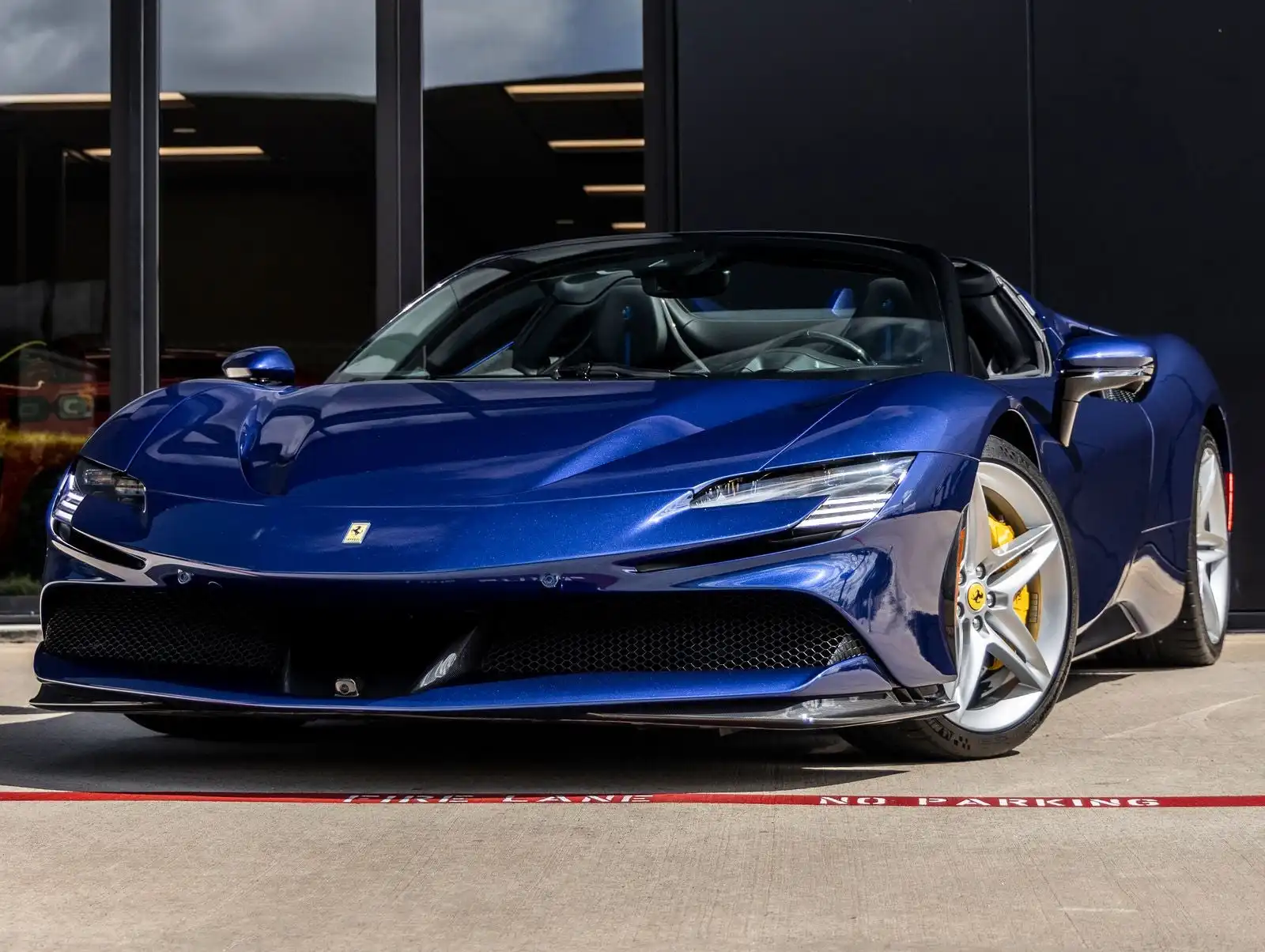 2022 Ferrari SF90 Spider's photo