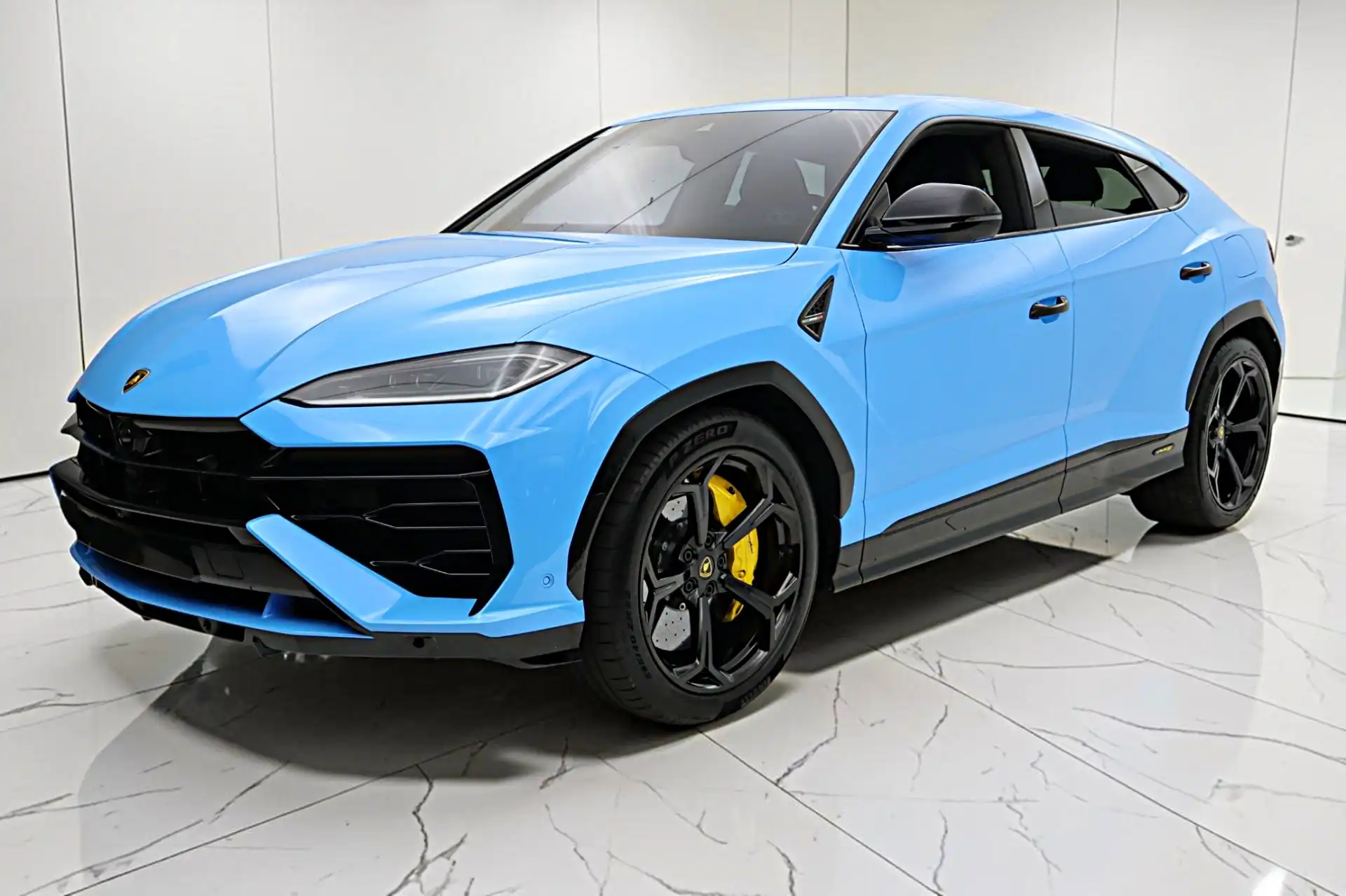 2025 Lamborghini Urus 4.0 V8 PHEV SE's photo
