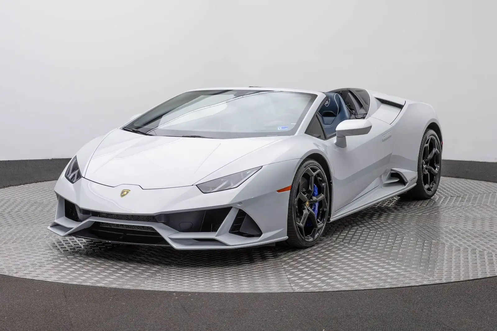 2020 Lamborghini Huracan EVO Spyder's photo