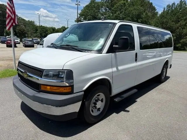 2019 Chevrolet Express 3500 LT Extended photo 3