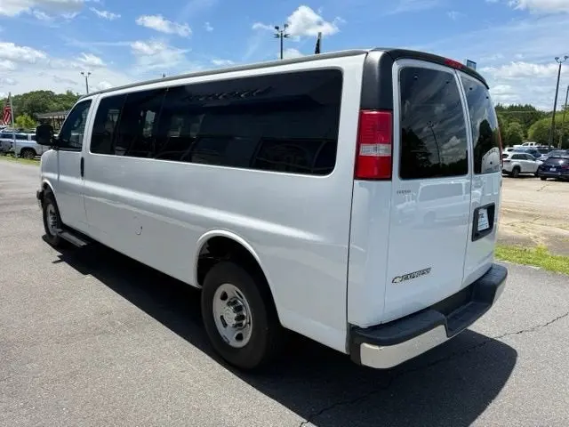 2019 Chevrolet Express 3500 LT Extended photo 4