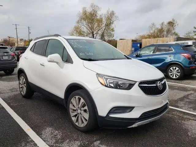 2018 Buick Encore Preferred's photo