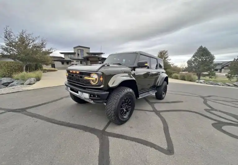 2024 Ford Bronco Raptor 4WD's photo