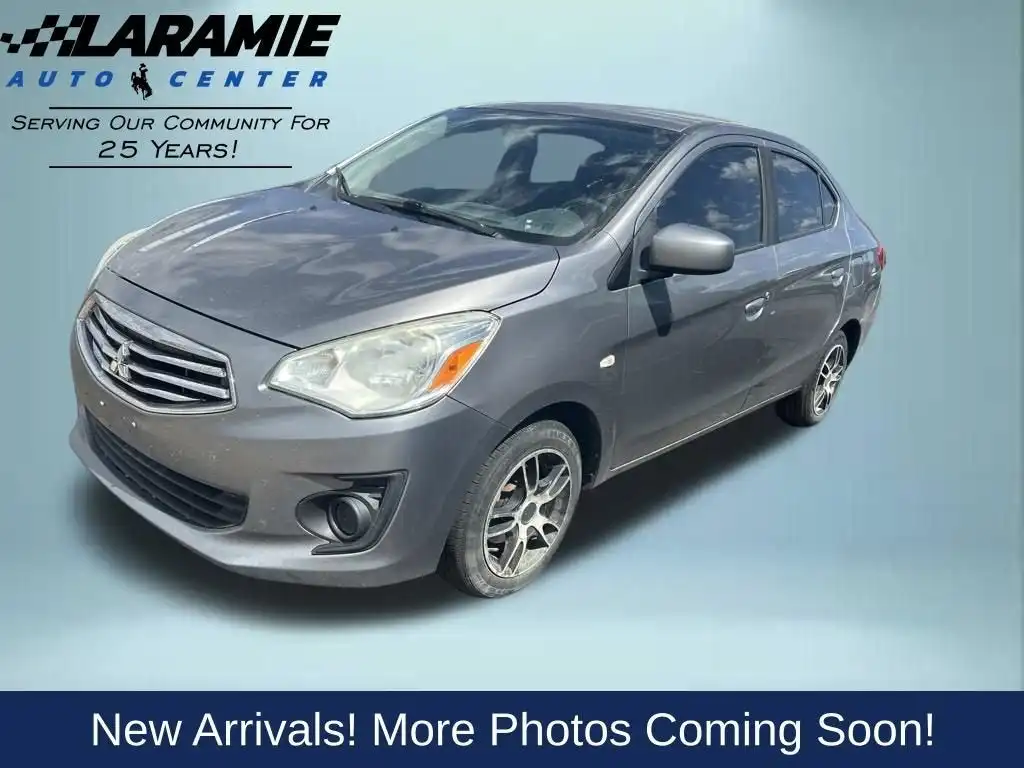 2018 Mitsubishi Mirage ES's photo