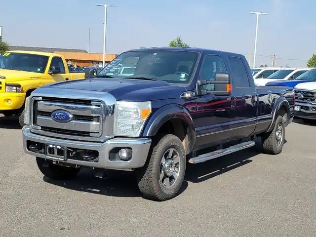 2015 Ford F-250 Lariat 4x4 Crew Cab 172 in's photo