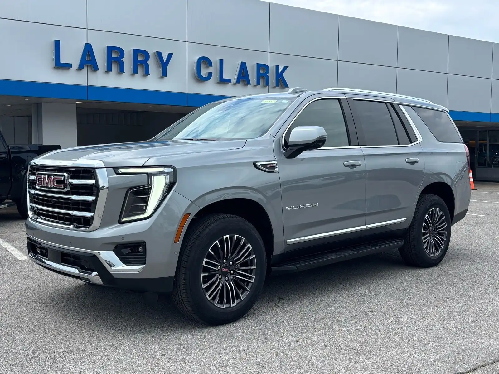 2026 GMC Yukon 2WD Elevation's photo