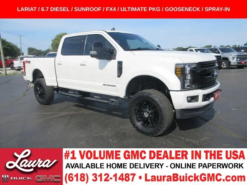 2019 Ford F-250 Lariat 4WD Crew Cab 8' Box's photo
