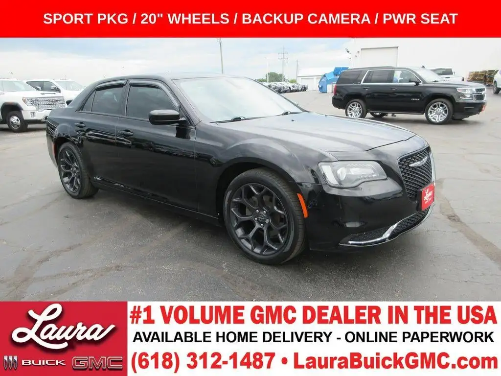 2020 Chrysler 300 Touring's photo