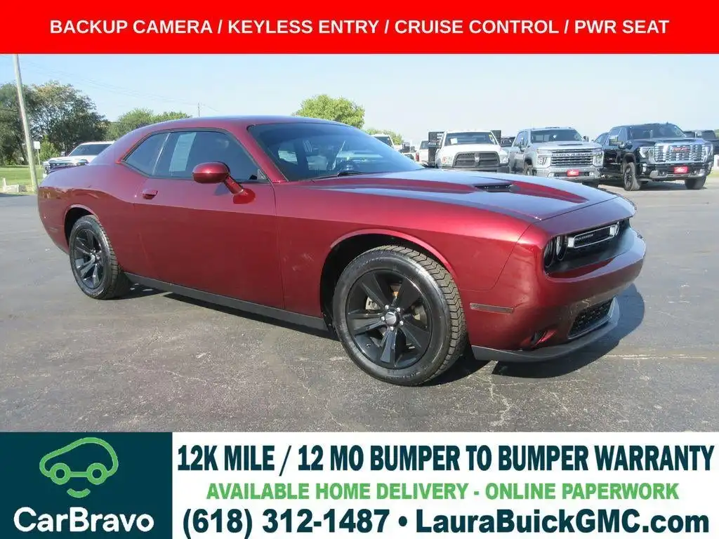 2020 Dodge Challenger SXT Auto's photo