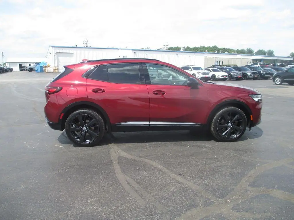 2023 Buick Envision Essence AWD photo 5