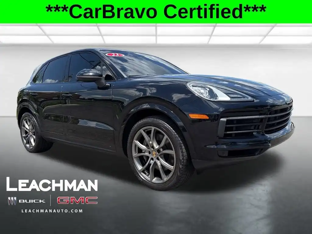 2023 Porsche Cayenne Platinum Edition's photo