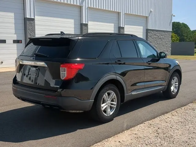 2020 Ford Explorer XLT RWD photo 3