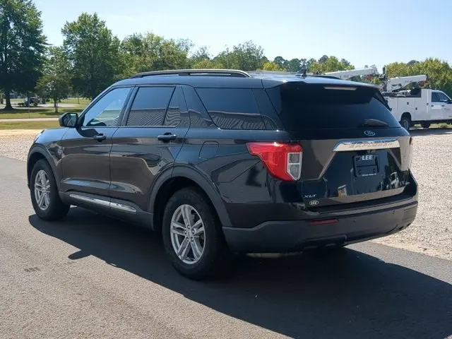 2020 Ford Explorer XLT RWD photo 5