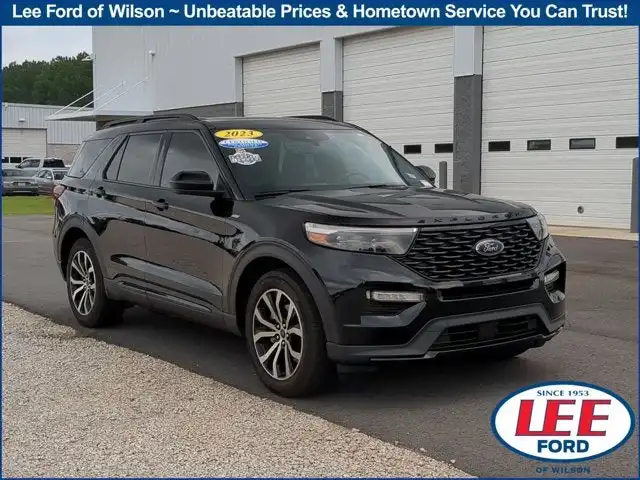 2023 Ford Explorer ST-LINE RWD's photo