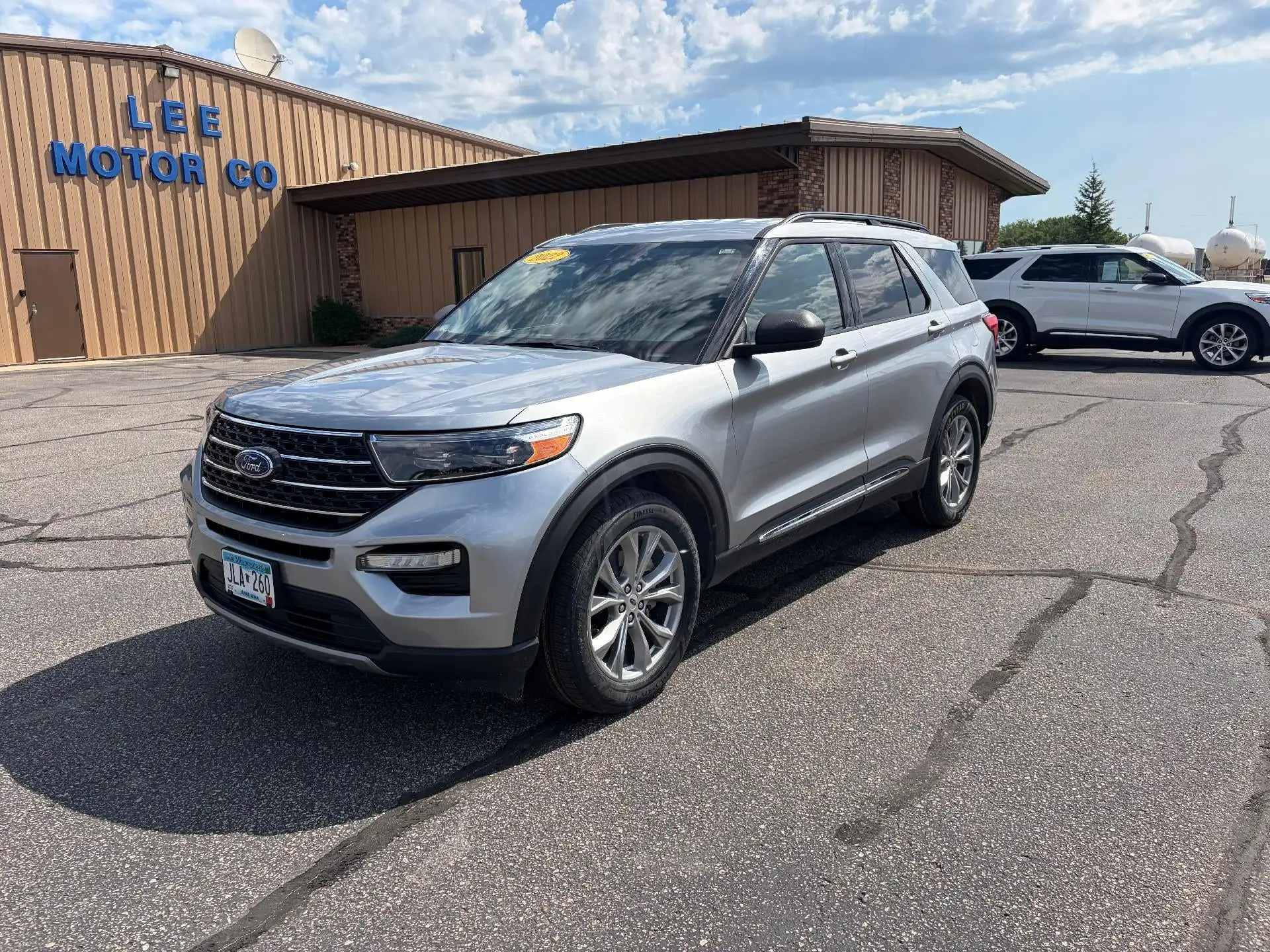 2022 Ford Explorer XLT 4WD's photo