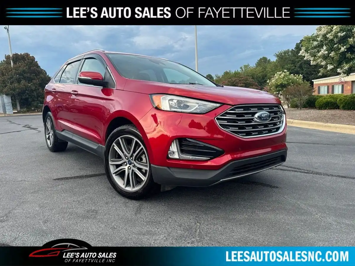 2021 Ford Edge Titanium's photo