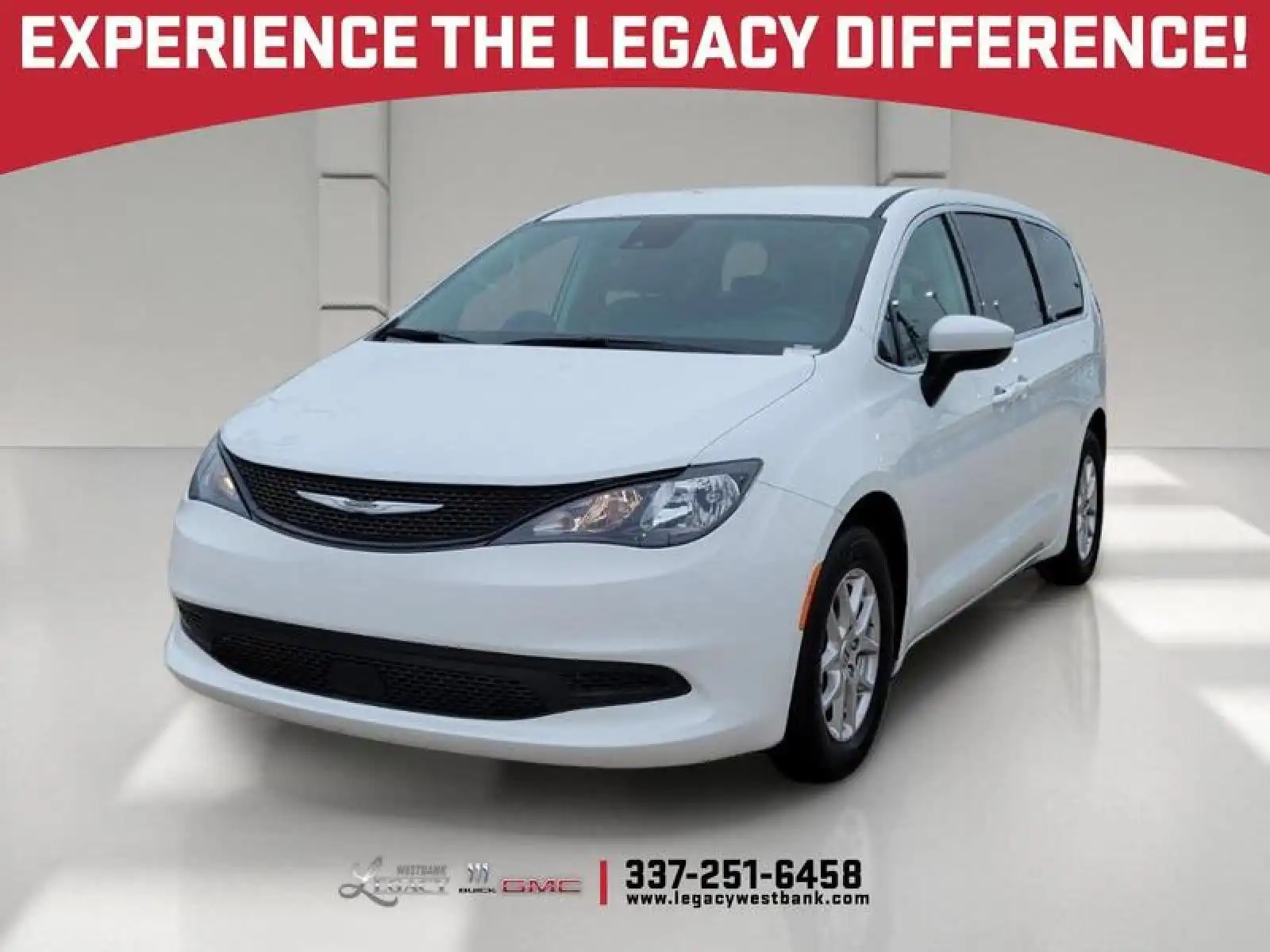 2023 Chrysler Voyager LX's photo
