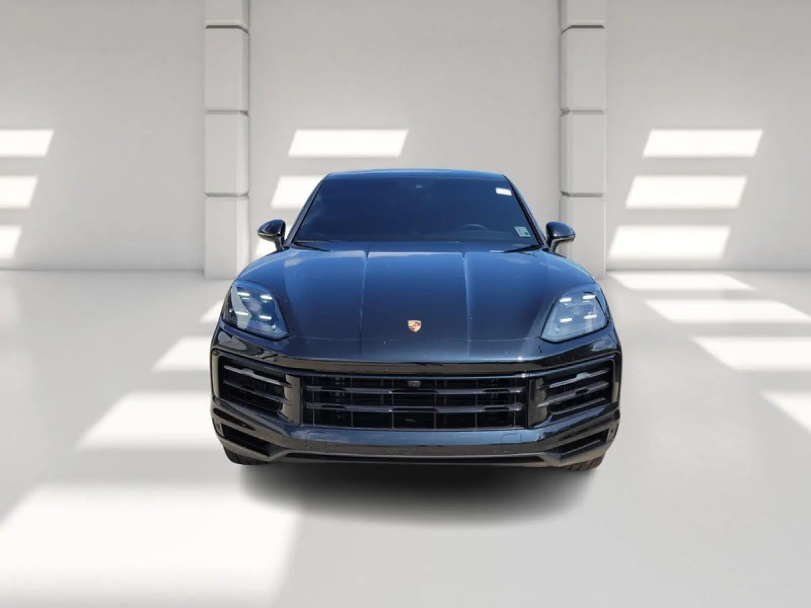 2025 Porsche Cayenne Base photo 3