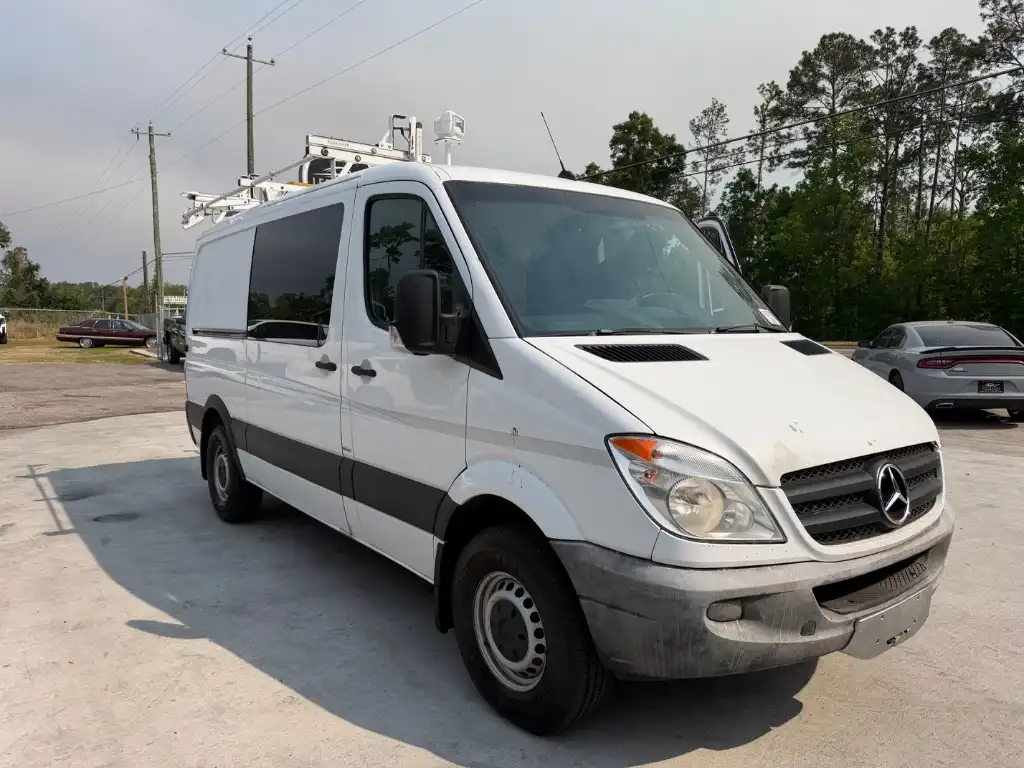 2013 Mercedes-Benz Sprinter 2500 144 WB High Roof's photo
