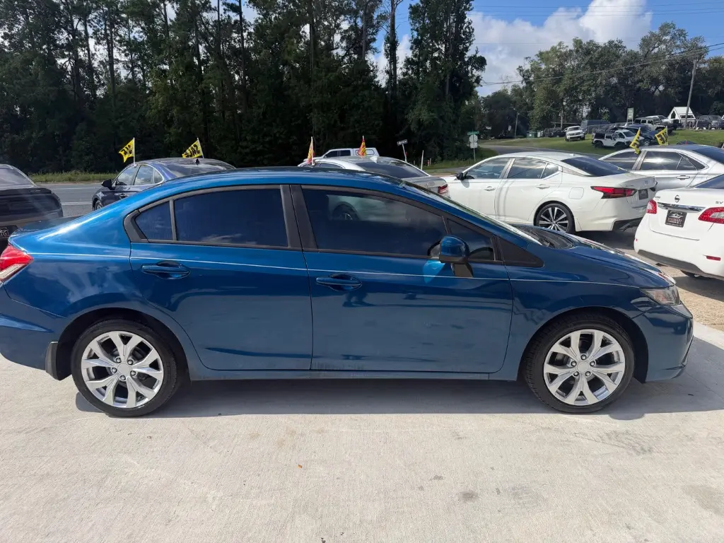 2013 Honda Civic LX Auto photo 5