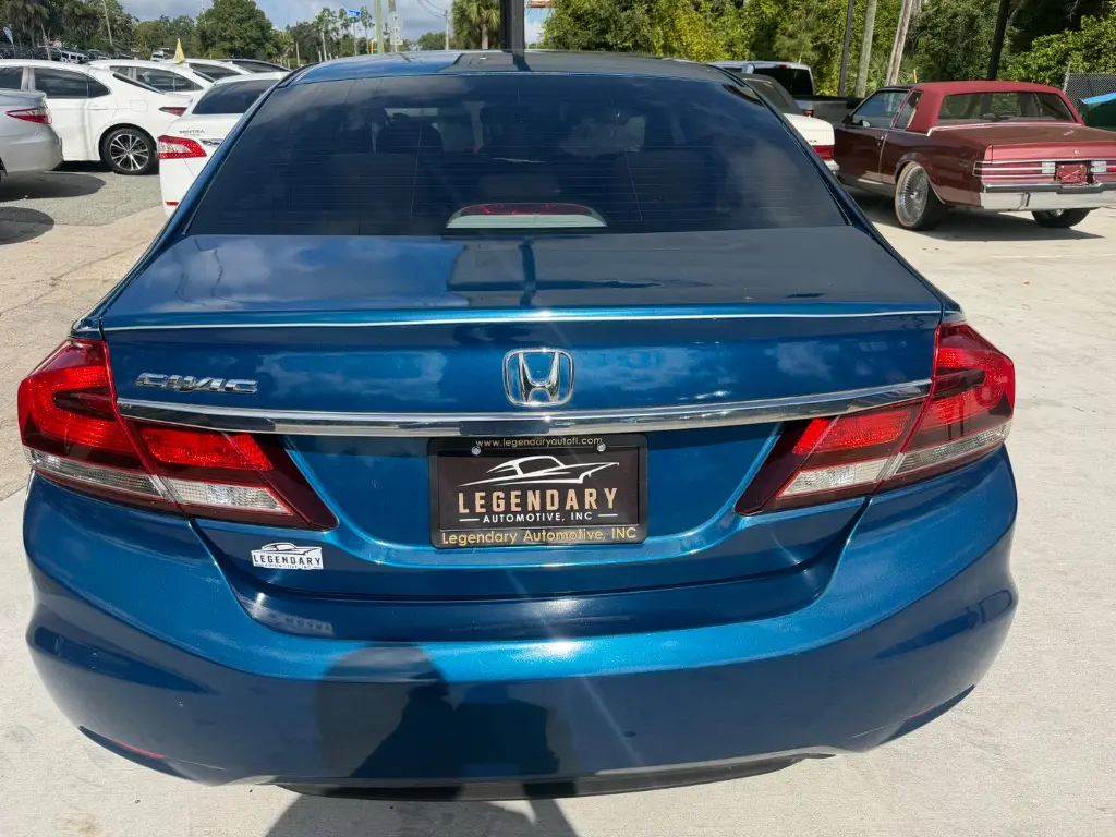 2013 Honda Civic LX Auto photo 3