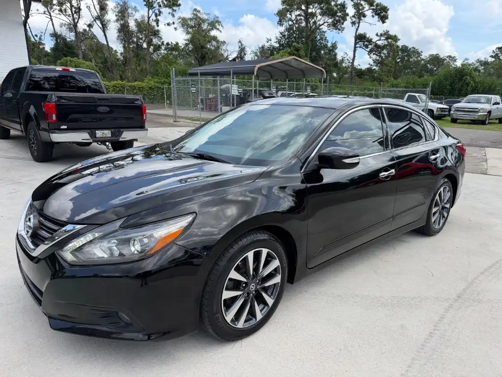 2016 Nissan Altima 2.5 SL's photo