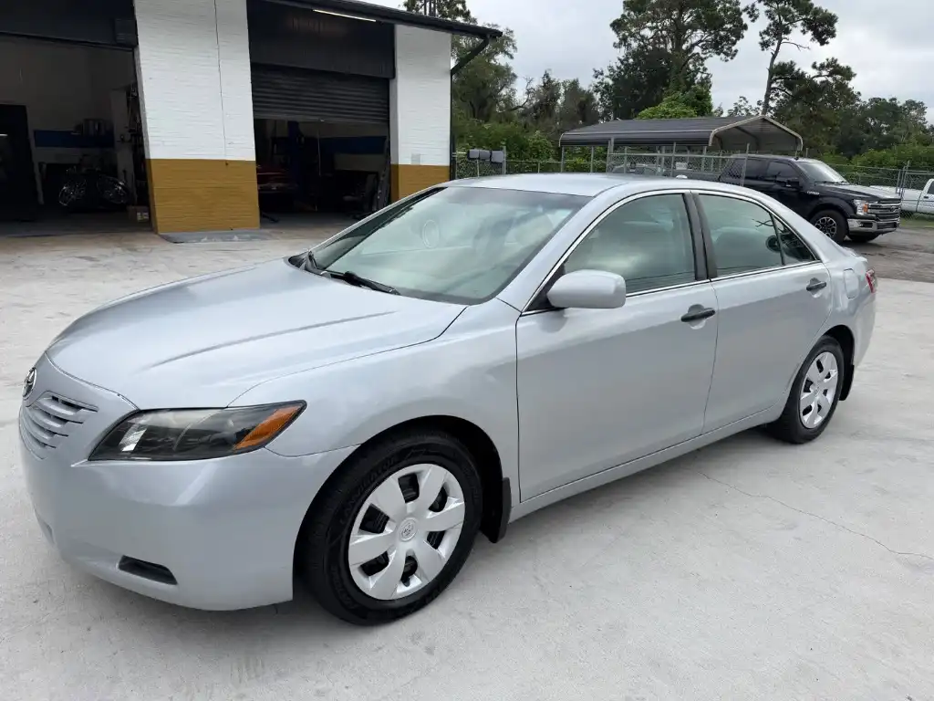 2009 Toyota Camry 2.4 Auto LE's photo