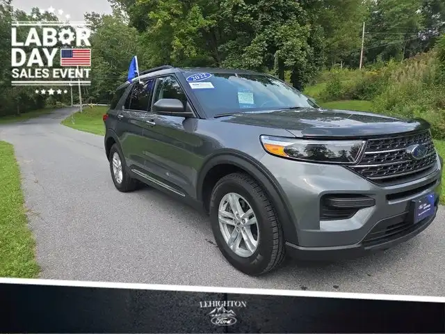 2022 Ford Explorer XLT 4WD's photo