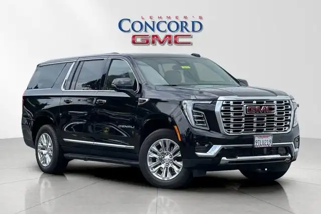 2025 GMC Yukon Denali AWD's photo
