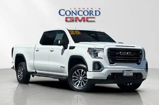 2020 GMC Sierra 4WD Crew Cab Standard Box AT4's photo