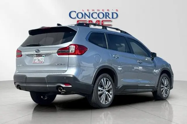 2020 Subaru Ascent Premium 8 Passenger photo 4