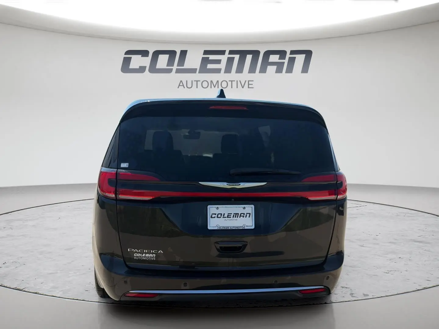 2023 Chrysler Pacifica Touring L photo 4