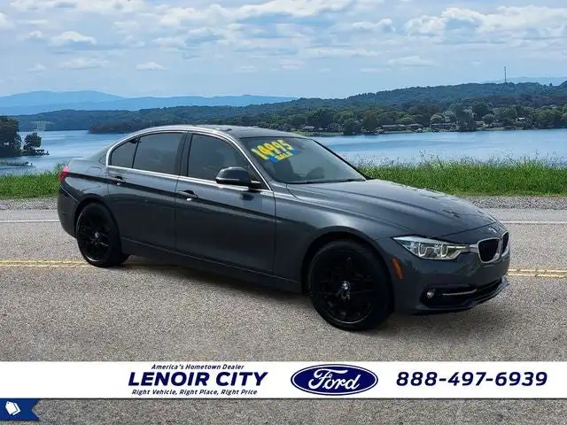 2018 BMW 3 Series 330i Sedan's photo