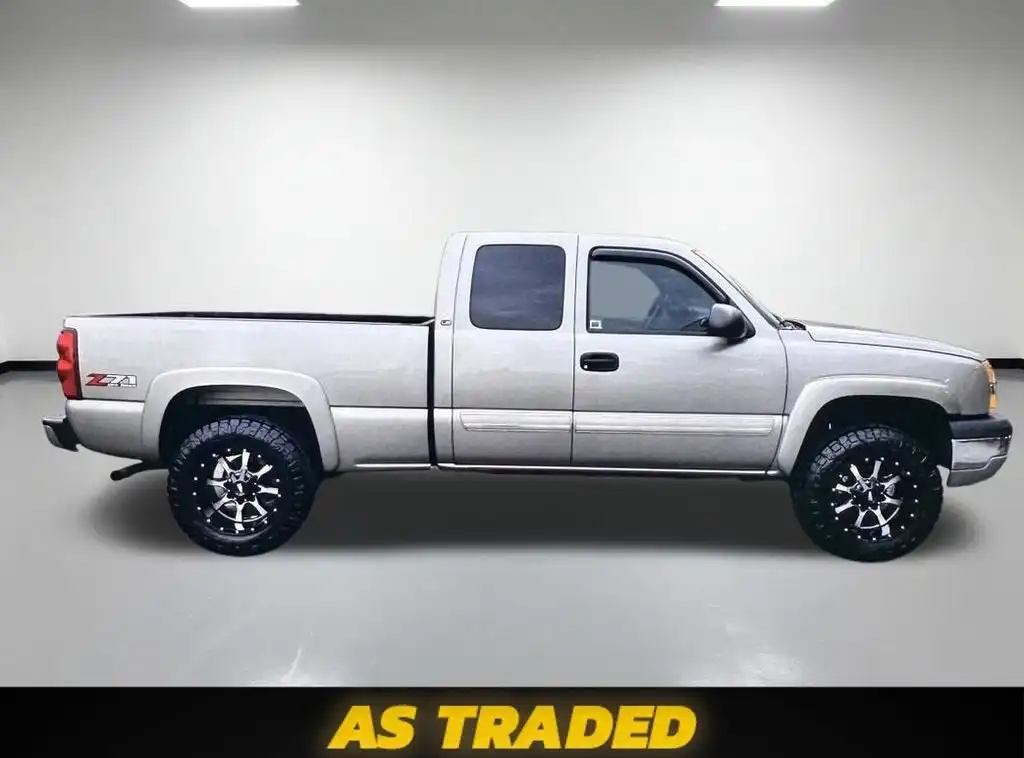 2003 Chevrolet Silverado 1500 LS 4X4 Extended Cab SWB's photo