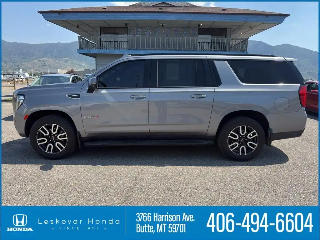 2021 GMC Yukon 4WD AT4's photo