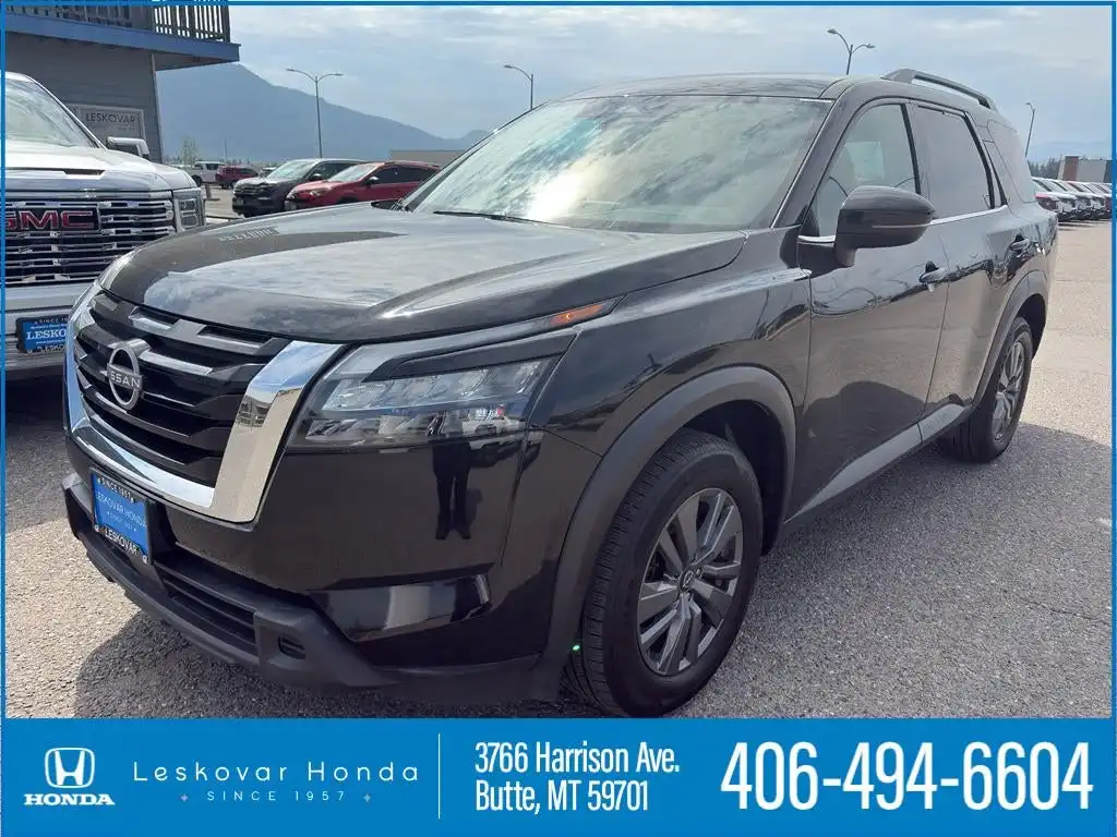 2024 Nissan Pathfinder SV 4WD's photo