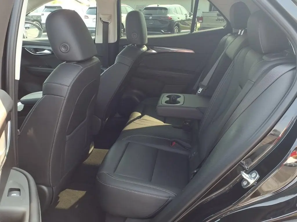 2024 Buick Envision Preferred AWD photo 5