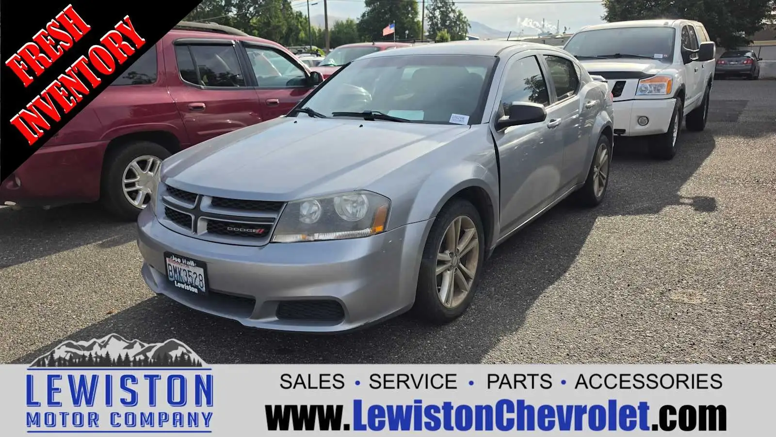 2014 Dodge Avenger SE's photo